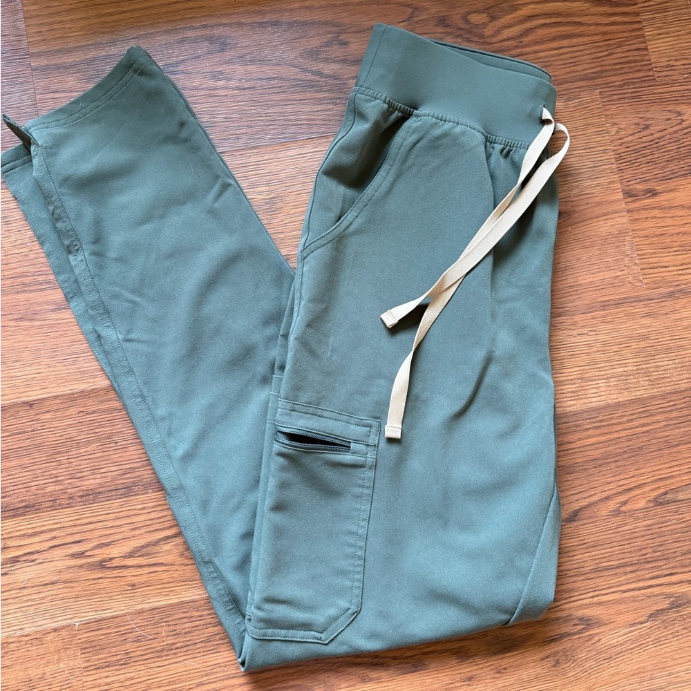 Figs Moss pants